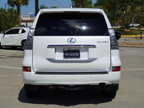 Used 2016 Lexus GX 460 w/ Premium Package image 7