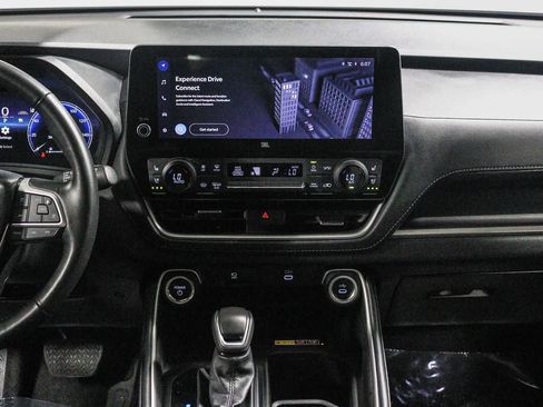 Certified 2025 Toyota Grand Highlander AWD Hybrid image 16