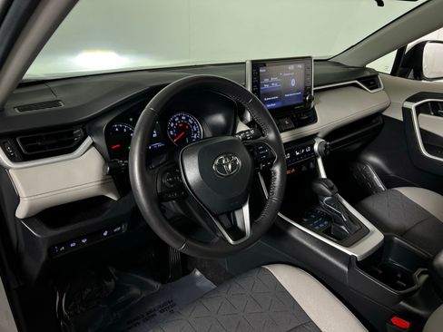 Certified 2022 Toyota RAV4 XLE w/ Convenience Package image 12