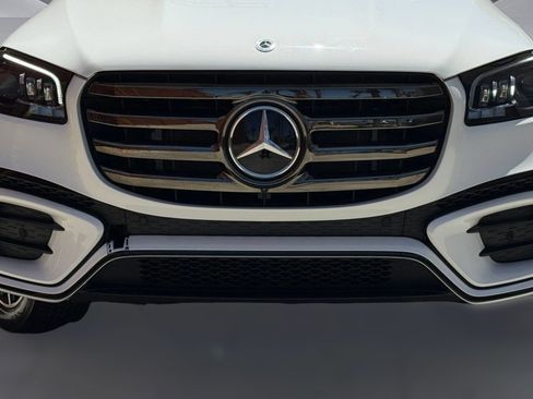 Used 2024 Mercedes-Benz GLS 450 4MATIC image 27