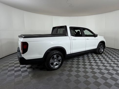 Used 2025 Honda Ridgeline TrailSport image 4