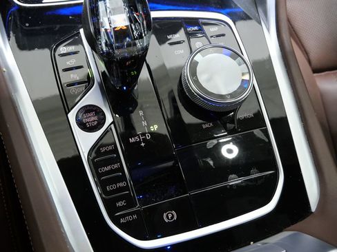 Used 2022 BMW X6 M50i w/ Executive Package image 24