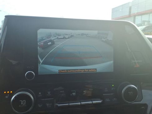 Used 2024 Toyota Highlander XLE image 20