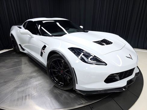 Used 2019 Chevrolet Corvette Grand Sport RWD image 42