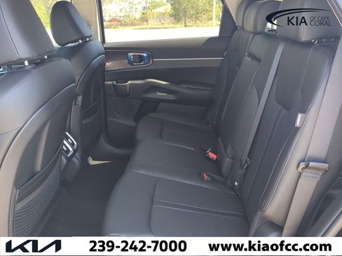 New 2025 Kia Sorento S w/ Panoramic Sunroof Package image 12