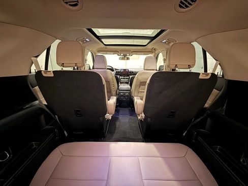 Used 2022 Ford Explorer Limited w/ Equipment Group 301A image 35