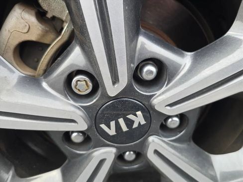 Used 2021 Kia Forte LXS image 9