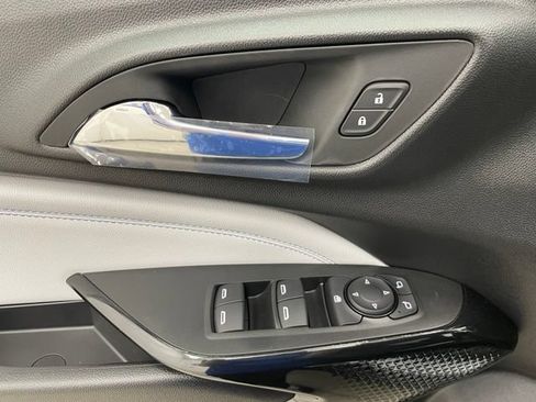 New 2026 Chevrolet Trax LT w/ Driver Confidence Package FWD image 9