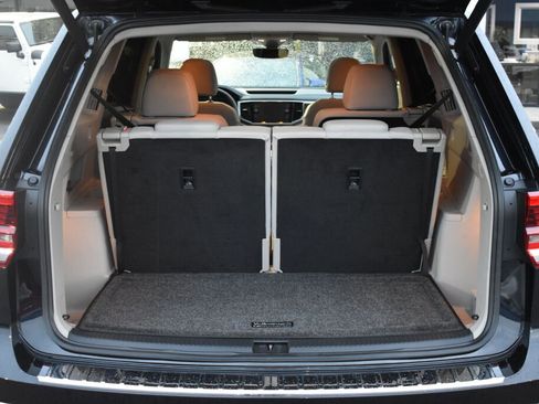 Used 2019 Volkswagen Atlas SEL Premium image 35