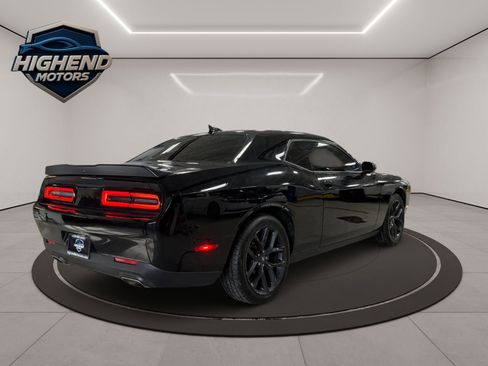 Used 2021 Dodge Challenger SXT w/ Blacktop Package image 6