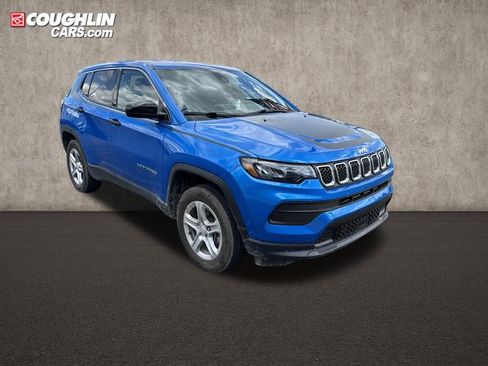 Used 2023 Jeep Compass Sport w/ Mopar Graphics Package AWD/4WD image 1