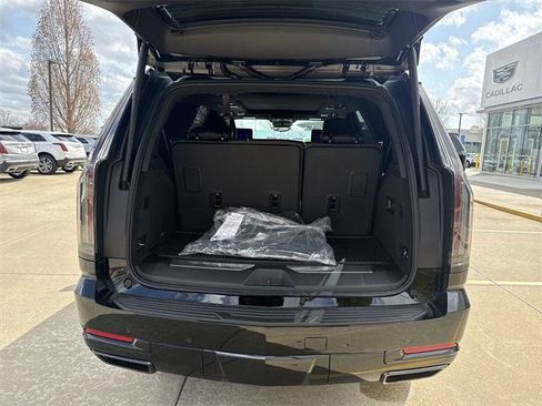 New 2026 Cadillac Escalade Platinum Sport image 19