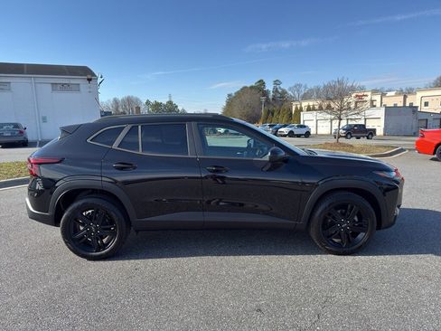 New 2026 Chevrolet Trax ACTIV w/ Sunroof Package image 6
