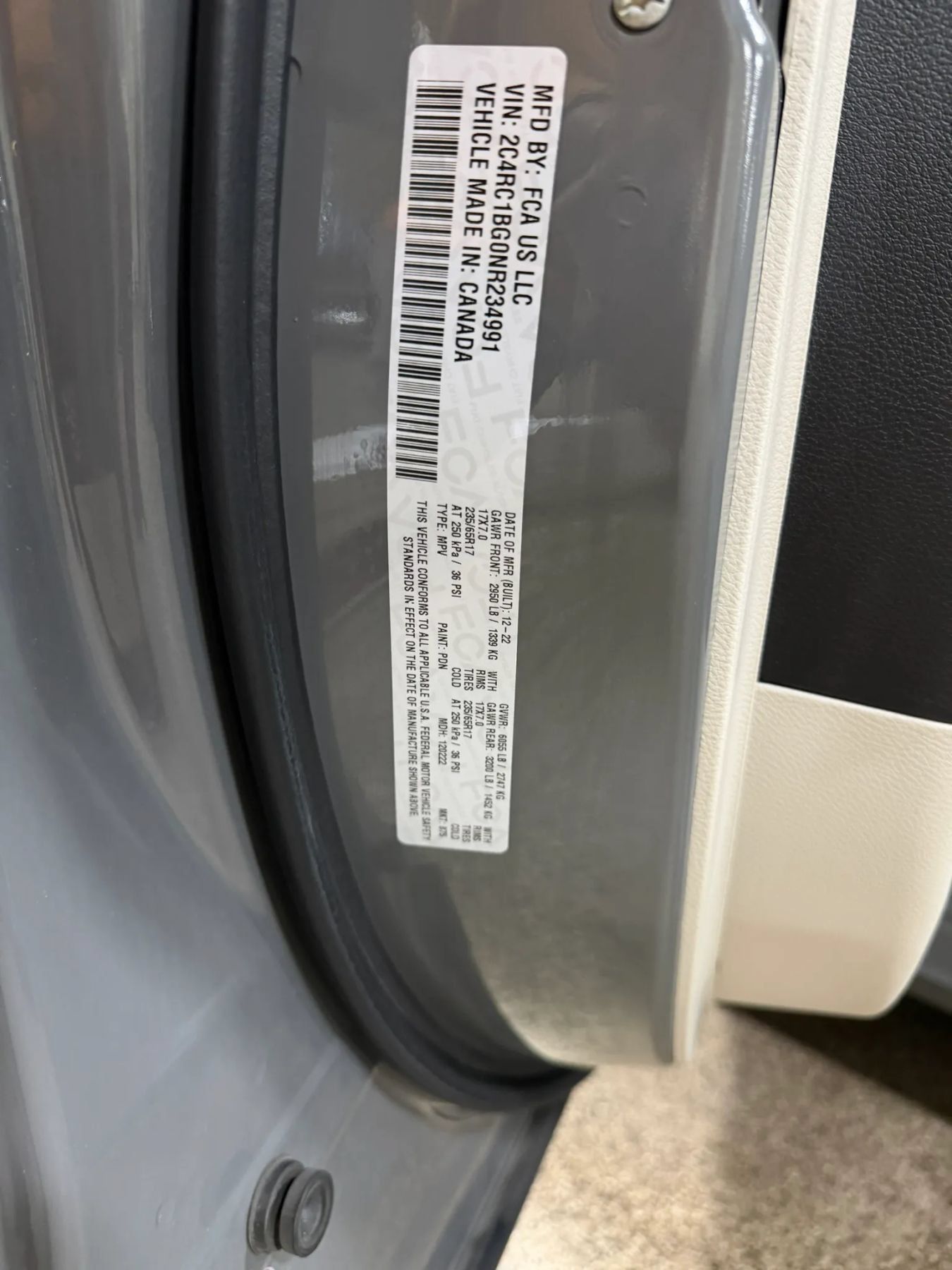 Used 2022 Chrysler Pacifica Touring-L FWD image 64