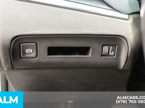 Used 2024 Buick Enclave Premium image 32