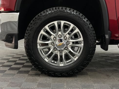 Used 2022 Chevrolet Silverado 3500 LTZ w/ LTZ Convenience Package AWD/4WD image 15