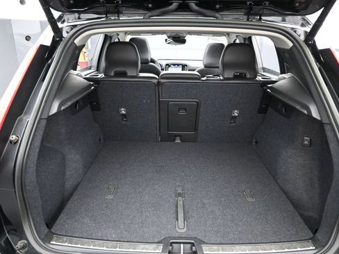 Used 2023 Volvo XC40 B5 Ultimate w/ Climate Package AWD/4WD image 27