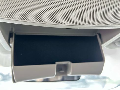 Used 2017 Nissan Sentra S image 31