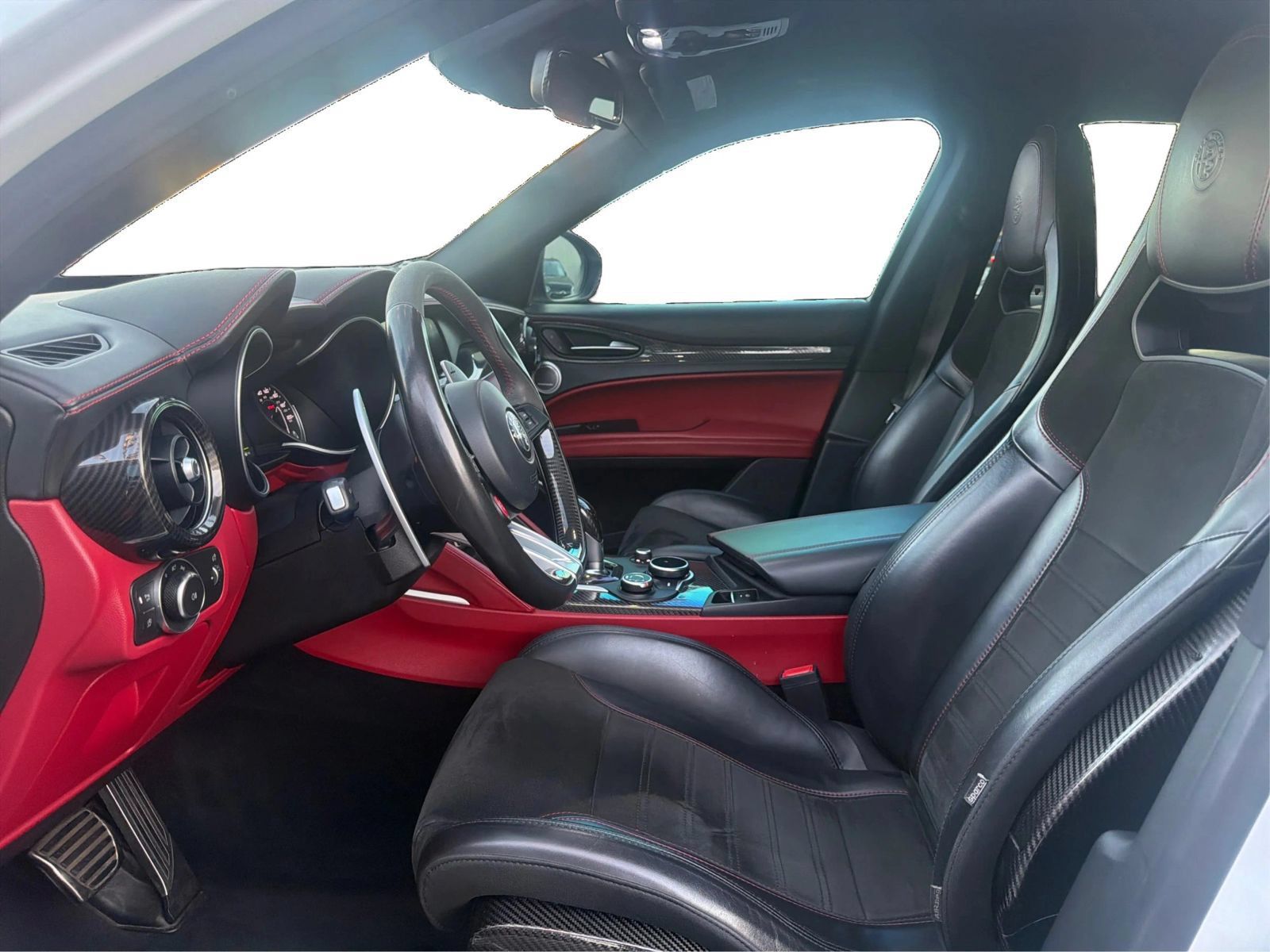 Used 2018 Alfa Romeo Stelvio Quadrifoglio w/ Driver Assist Dynamic Package AWD/4WD image 9