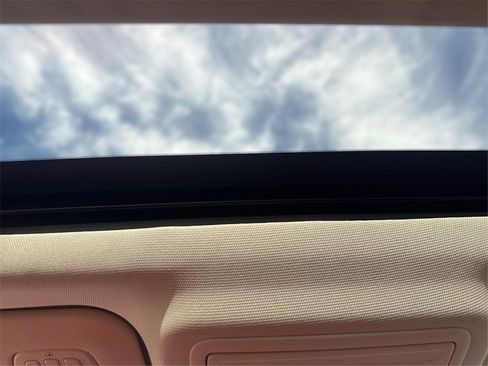 Certified 2023 Ford Escape Platinum image 21