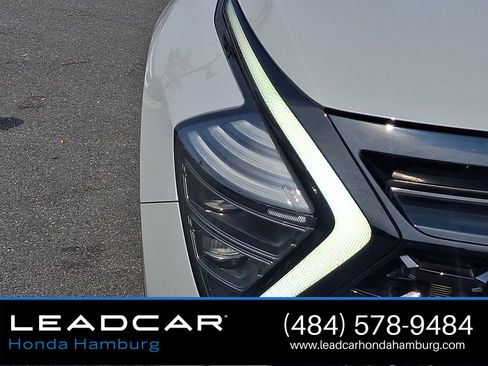 Used 2025 Kia Sportage X-Line w/ Premium Package AWD/4WD image 10