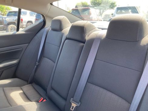 Used 2025 Nissan Altima 2.5 SV FWD image 8