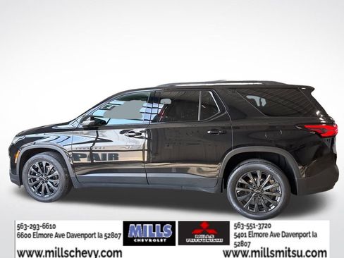 Used 2022 Chevrolet Traverse RS w/ LPO, Floor Liner Package image 8