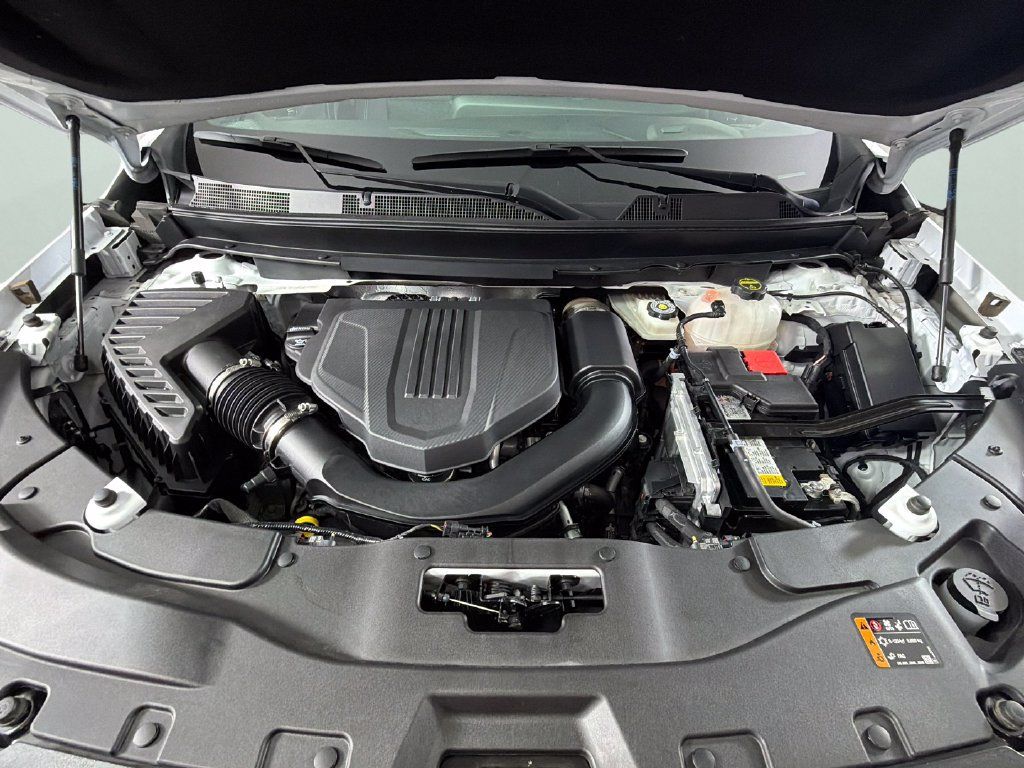 Used 2024 Chevrolet Traverse LT FWD image 38