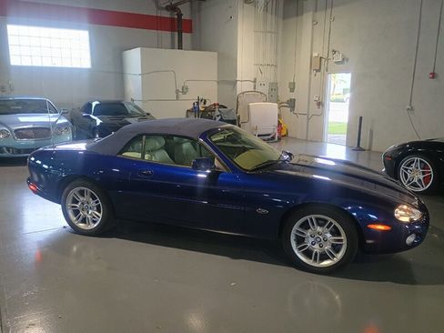 Used 2001 Jaguar XK8 Convertible image 55