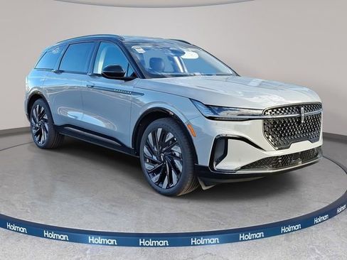 New 2026 Lincoln Nautilus Reserve w/ Jet Appearance Package AWD/4WD image 3