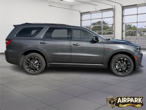 New 2026 Dodge Durango GT image 3