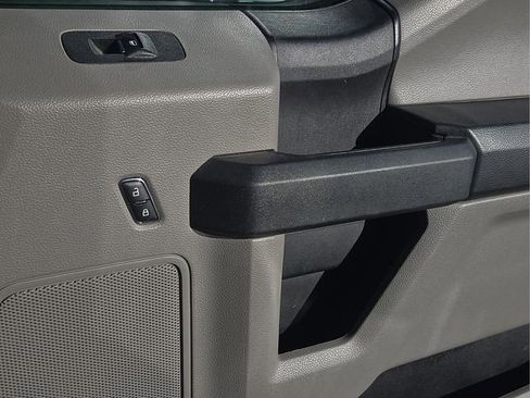 Used 2018 Ford F150 XL w/ Equipment Group 101A Mid image 14