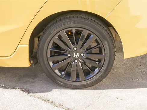 Used 2018 Honda Fit Sport image 6