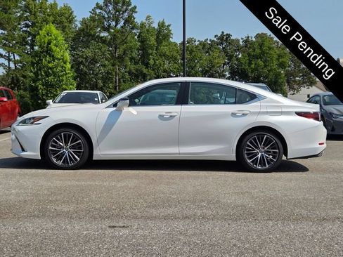 Certified 2023 Lexus ES 350 w/ Premium Package FWD image 2