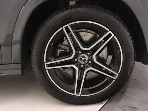 New 2026 Mercedes-Benz GLS 450 4MATIC image 15