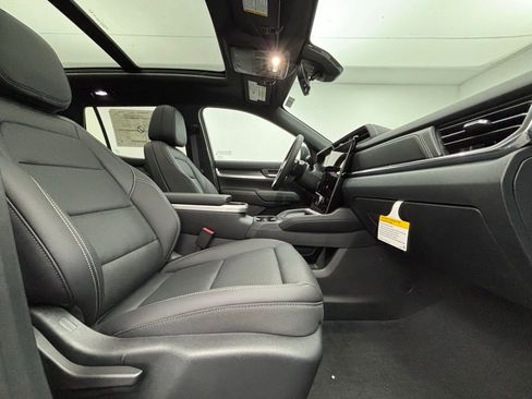 New 2026 GMC Terrain Elevation w/ Elevation Premium Package image 36