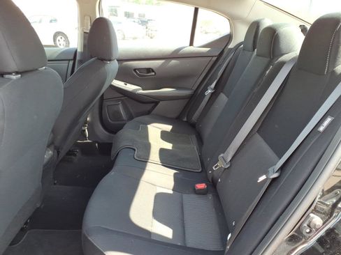 Used 2025 Nissan Sentra SV FWD image 17