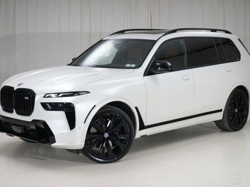 Used 2023 BMW X7 M60i w/ Executive Package image 1