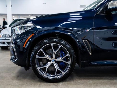 Used 2022 BMW X5 M50i AWD/4WD image 4