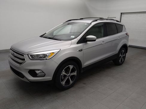 Used 2018 Ford Escape SEL image 2