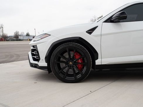 Used 2019 Lamborghini Urus image 10