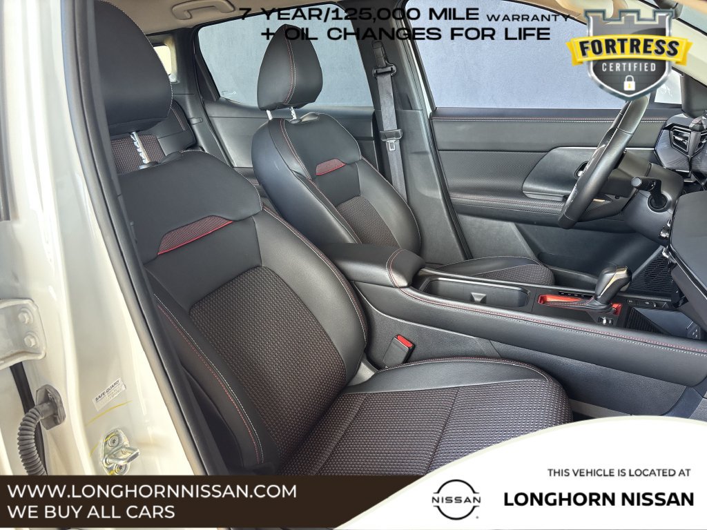 Used 2025 Nissan Kicks SR AWD/4WD image 23