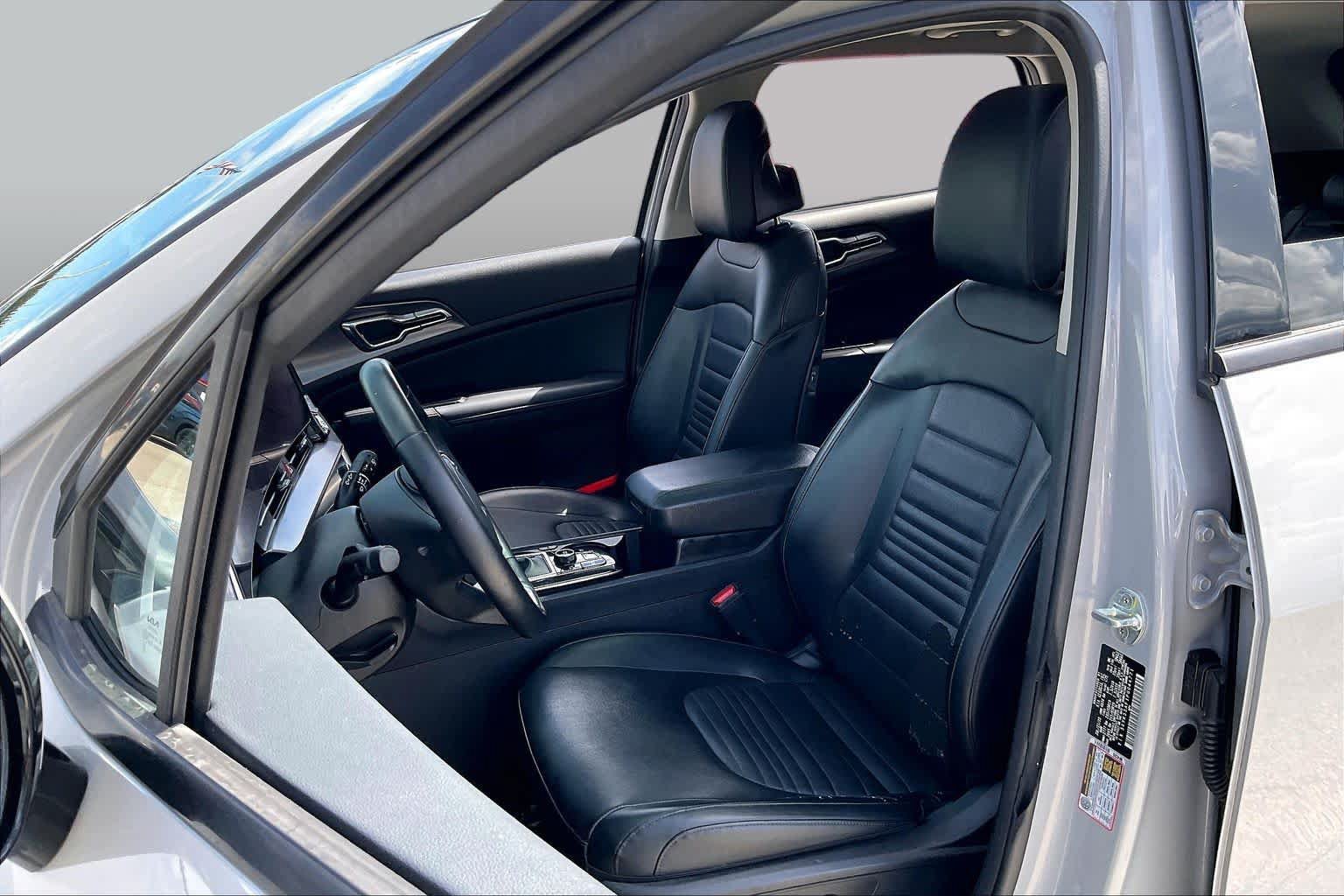 Used 2023 Kia Sportage SX FWD image 8