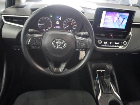 Used 2024 Toyota Corolla LE FWD image 11