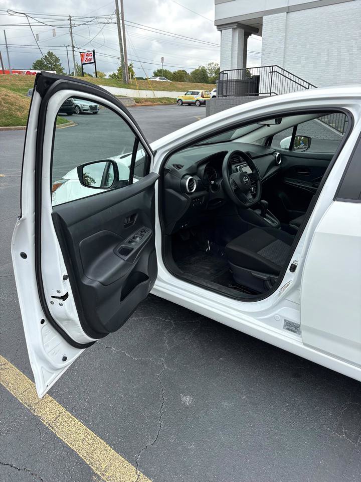 Used 2024 Nissan Versa S w/ S Plus Package FWD image 9