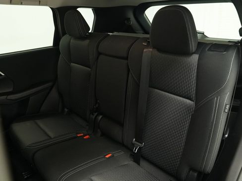 Used 2025 Mitsubishi Outlander ES image 22