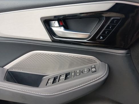 Used 2023 Acura MDX w/ Technology Package AWD/4WD image 32