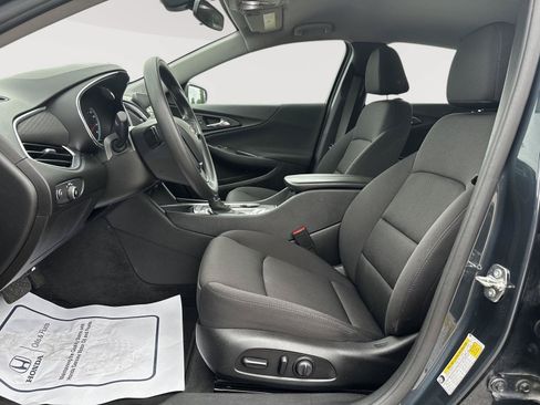 Used 2021 Chevrolet Malibu LT FWD image 7