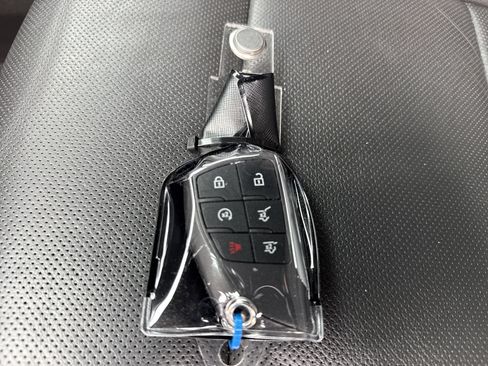 Used 2022 GMC Yukon XL SLT w/ SLT Luxury Package image 42