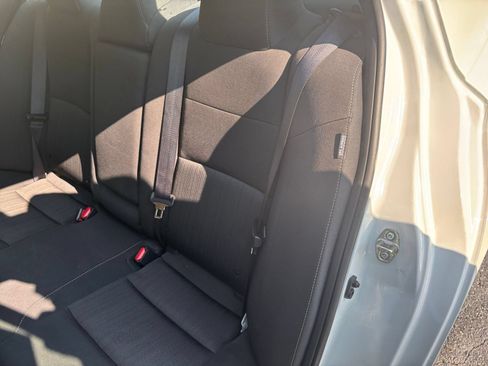 Used 2025 Nissan Altima 2.5 SV FWD image 34